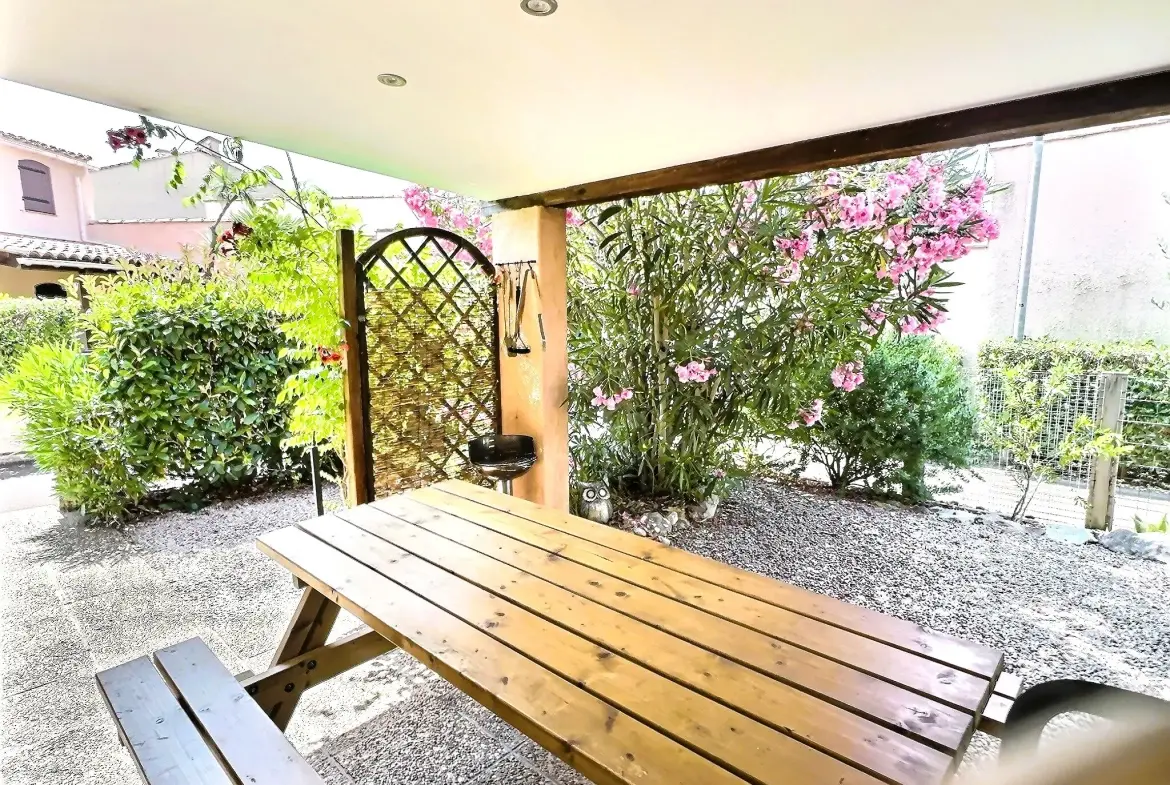 Villa de plain-pied avec jardin et accès marina à Saint-Cyprien Plage 