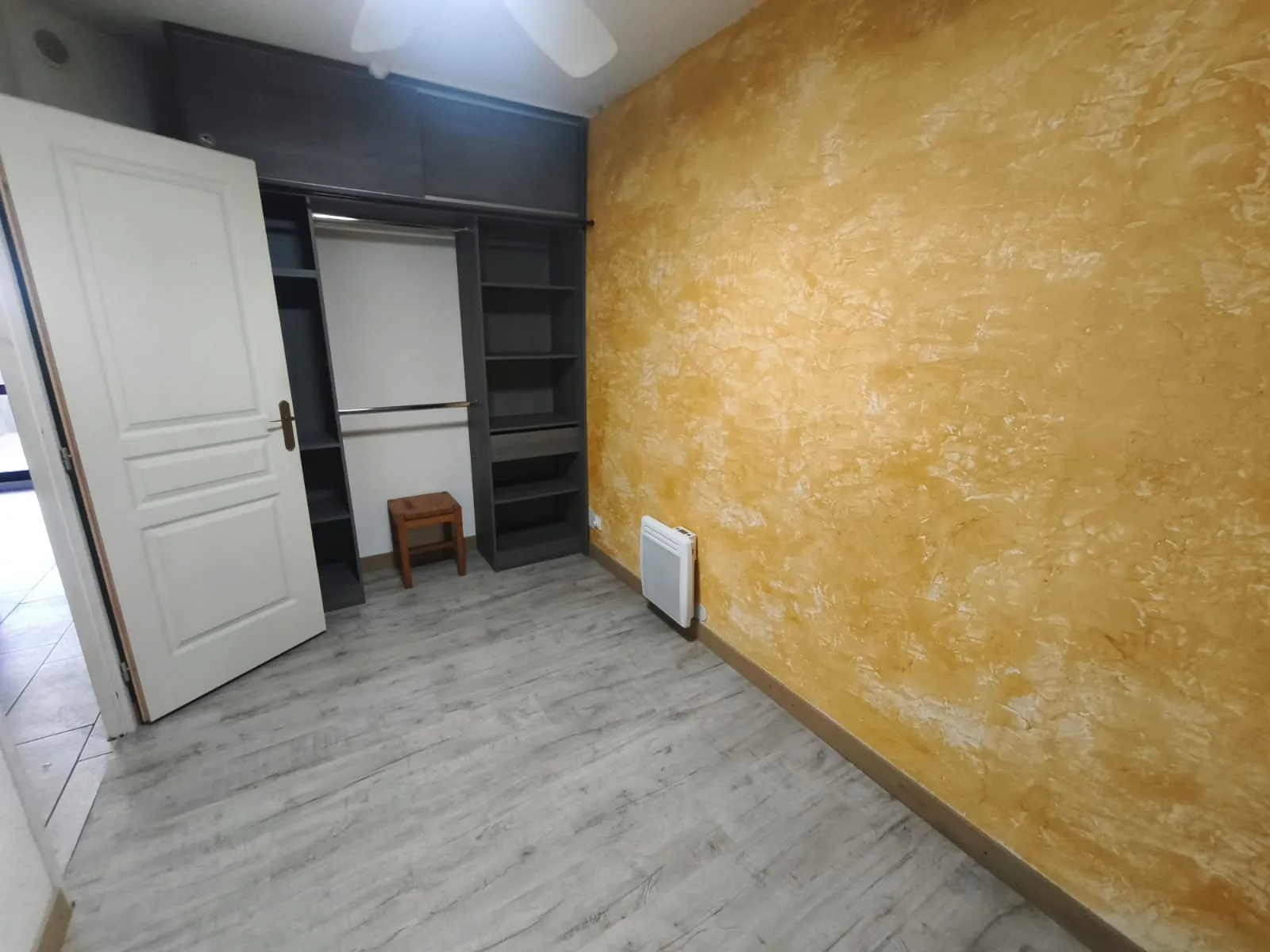 Appartement T2 avec terrasse à La Seyne-sur-Mer Tamaris à vendre 