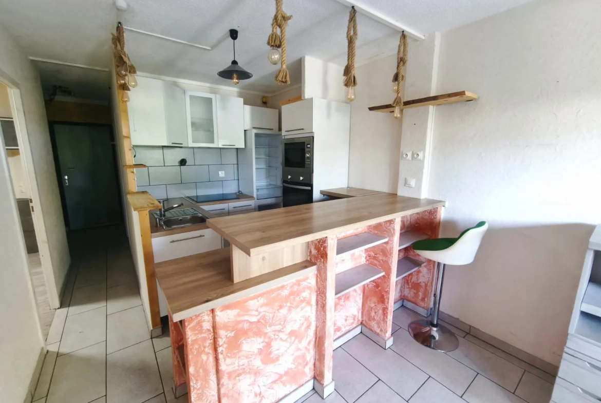 Appartement T2 avec terrasse à La Seyne-sur-Mer Tamaris à vendre 