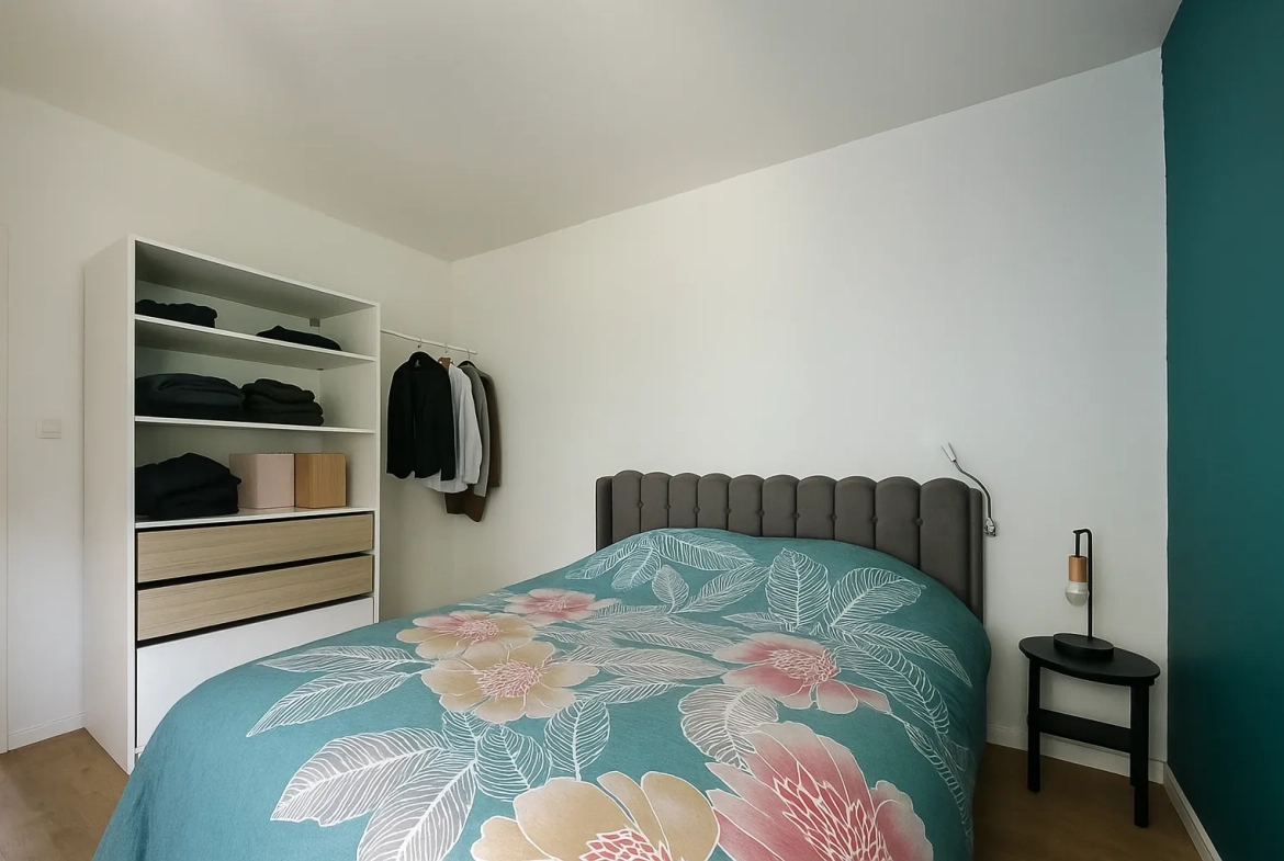 Bel appartement rénové avec 2 chambres et véranda à Thionville 