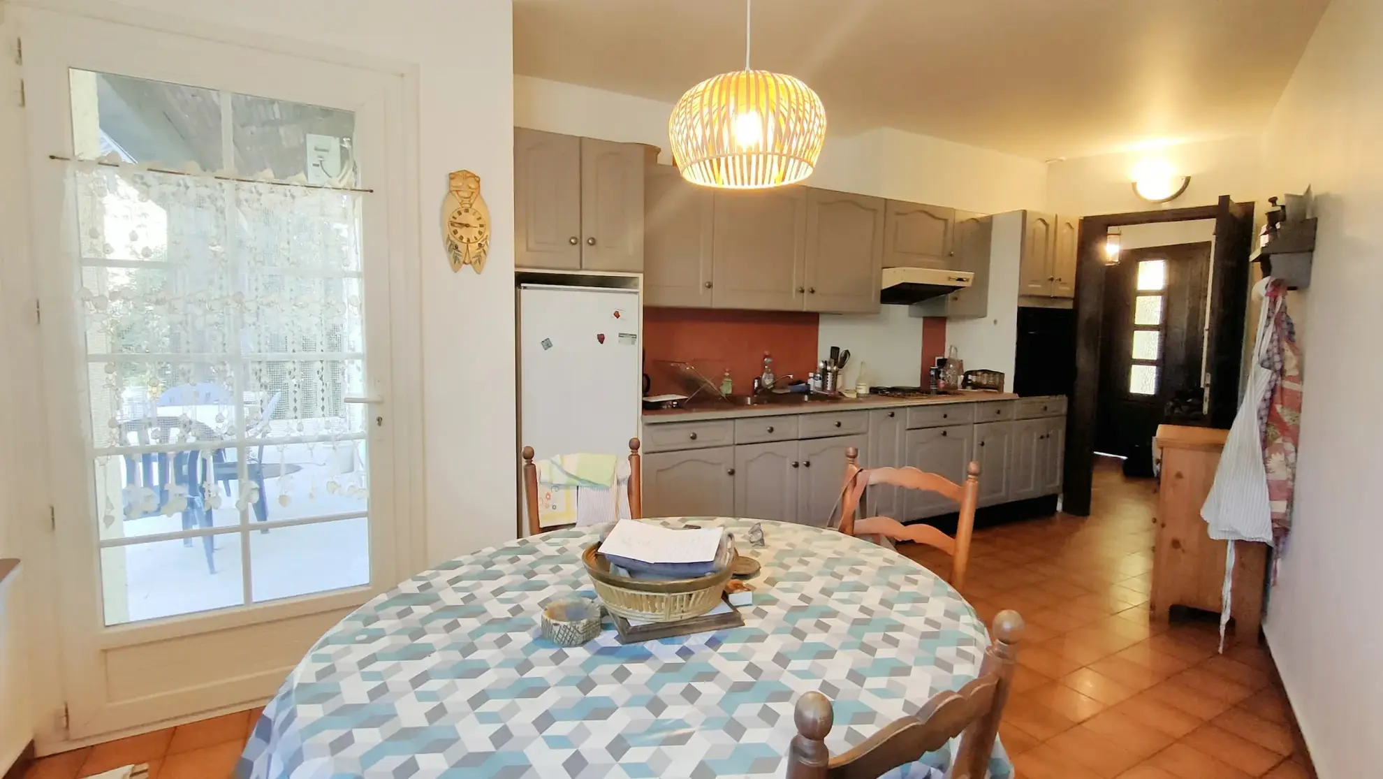 Maison de 5 pièces à Nîmes de 108 m² avec jardin et garage 