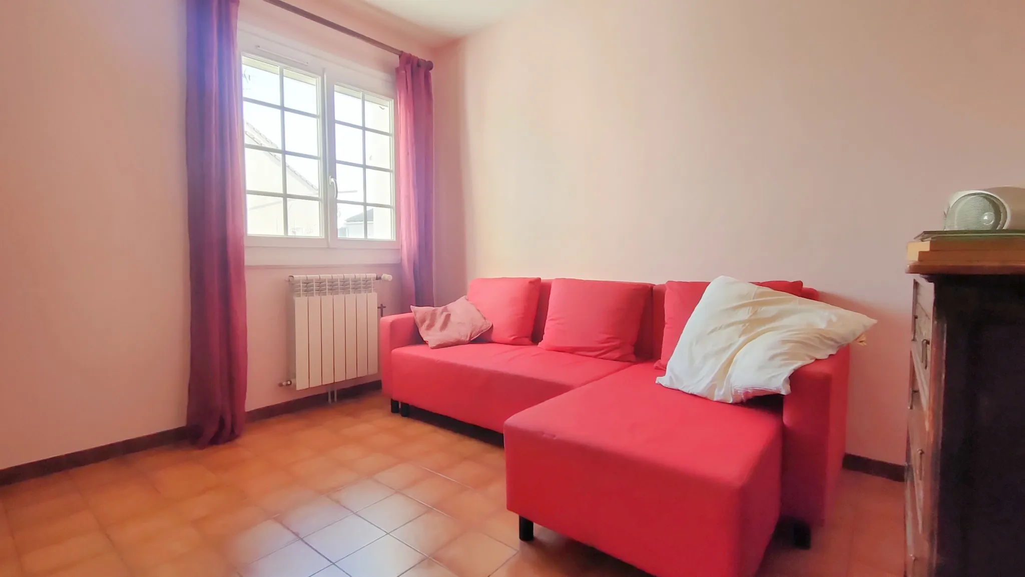 Maison de 5 pièces à Nîmes de 108 m² avec jardin et garage 