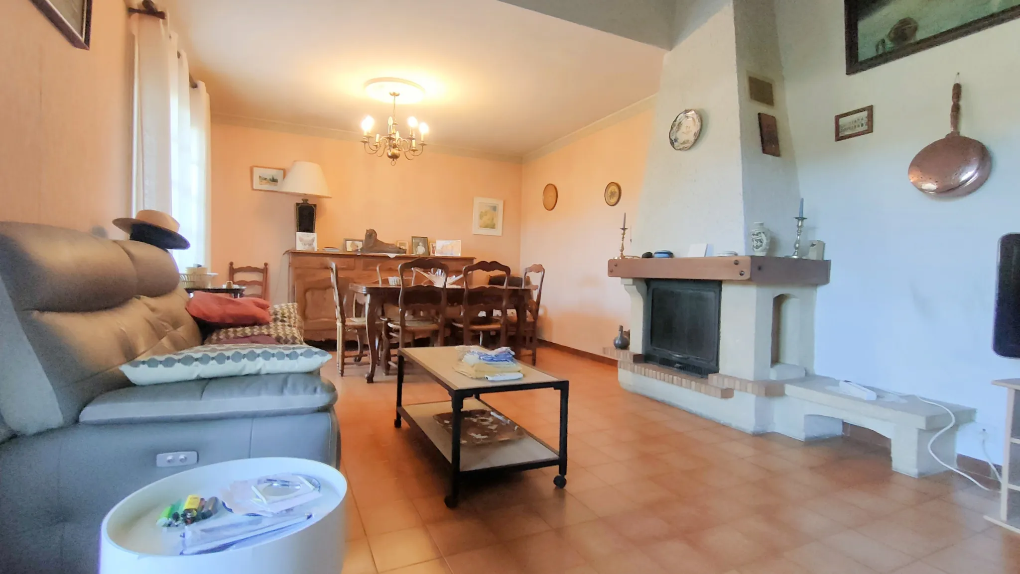 Maison de 5 pièces à Nîmes de 108 m² avec jardin et garage 
