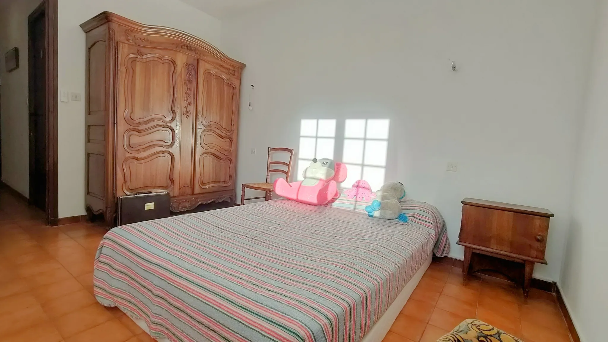 Maison de 5 pièces à Nîmes de 108 m² avec jardin et garage 