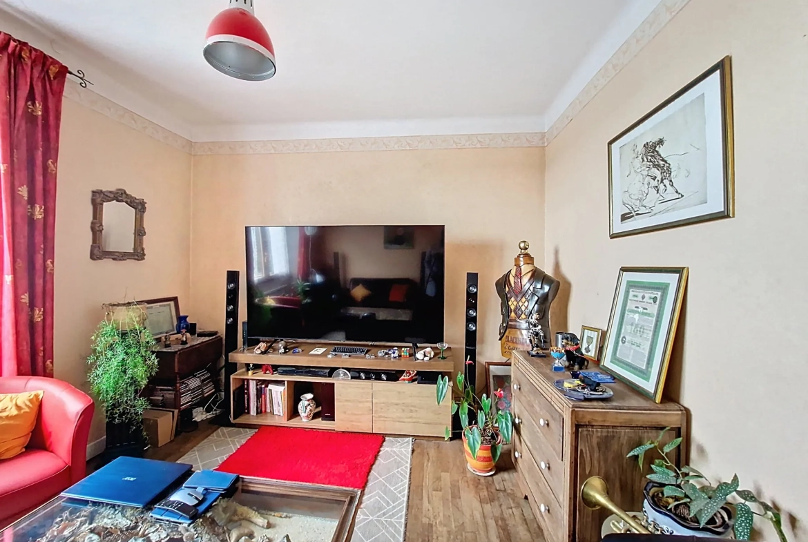 Maison avec sous-sol total à Bourganeuf - 70 m2, 3 chambres 