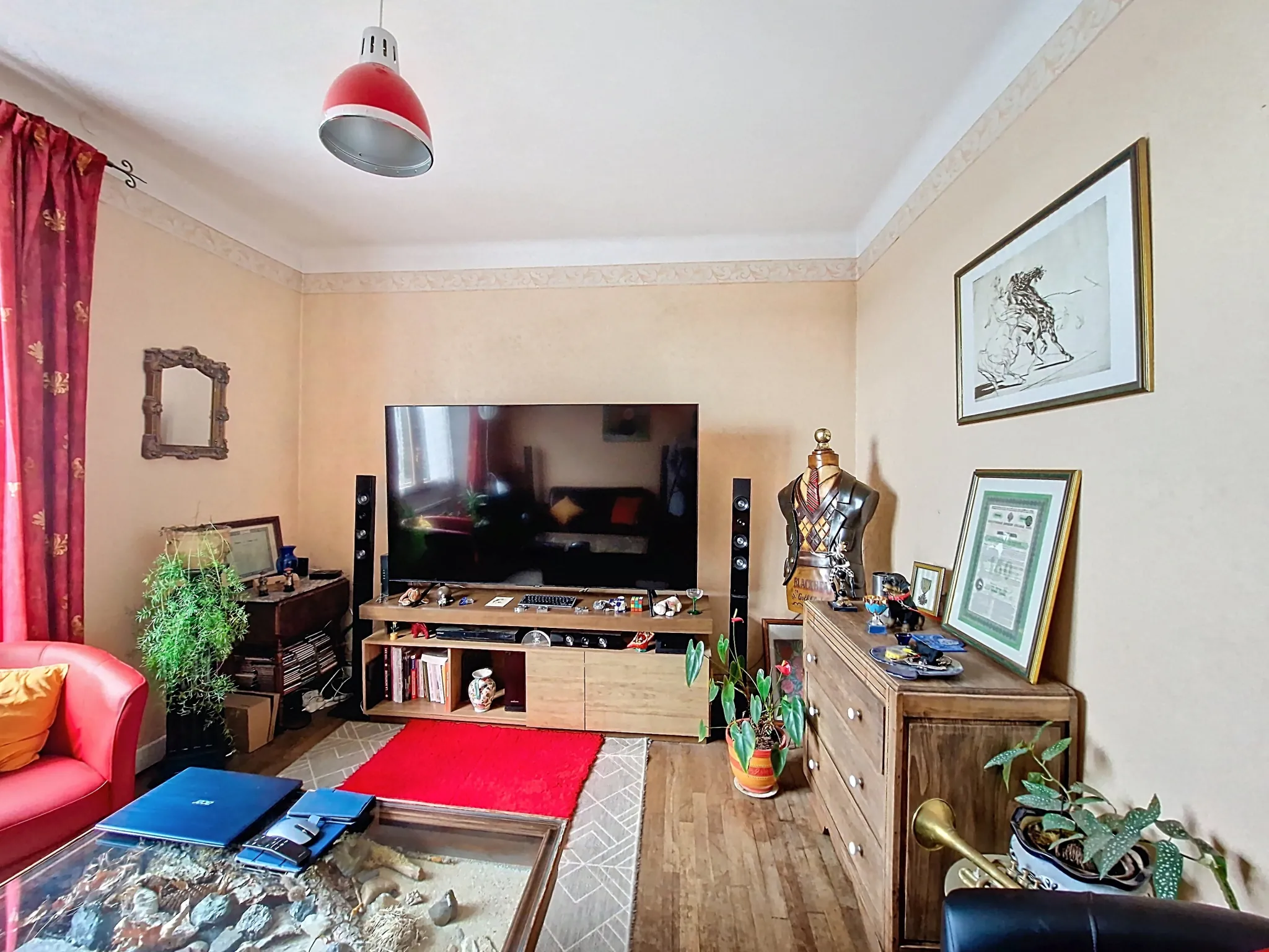 Maison avec sous-sol total à Bourganeuf - 70 m2, 3 chambres 