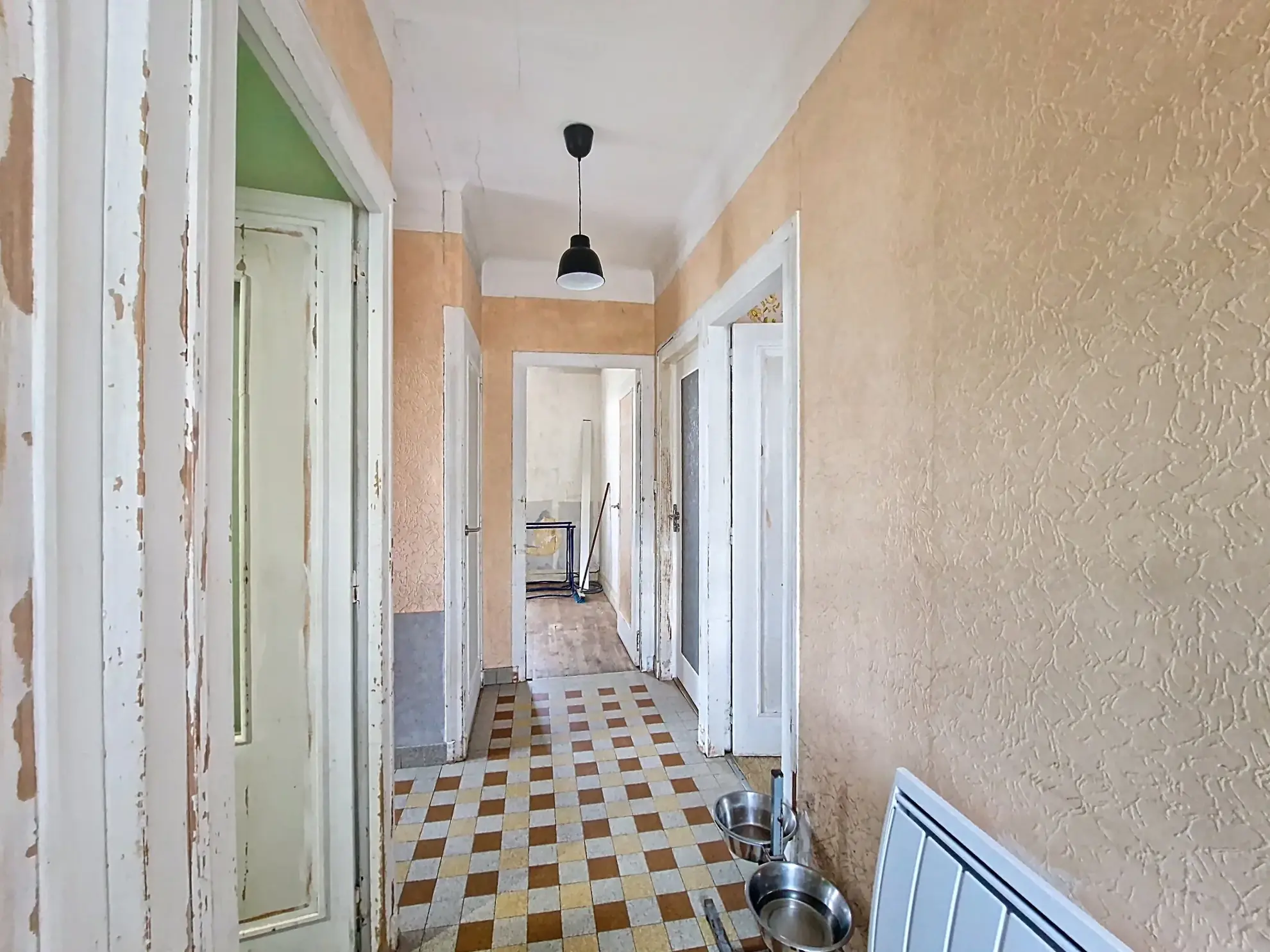 Maison avec sous-sol total à Bourganeuf - 70 m2, 3 chambres 