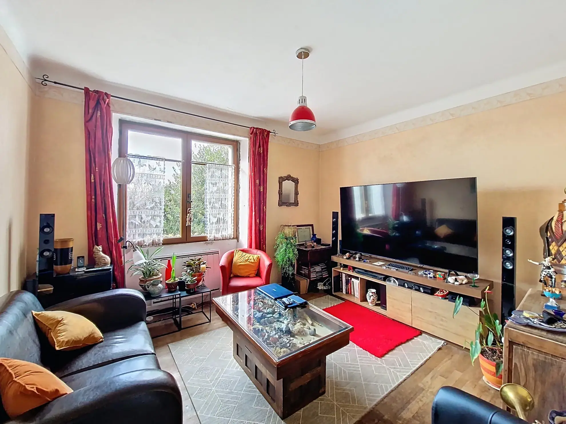 Maison avec sous-sol total à Bourganeuf - 70 m2, 3 chambres 