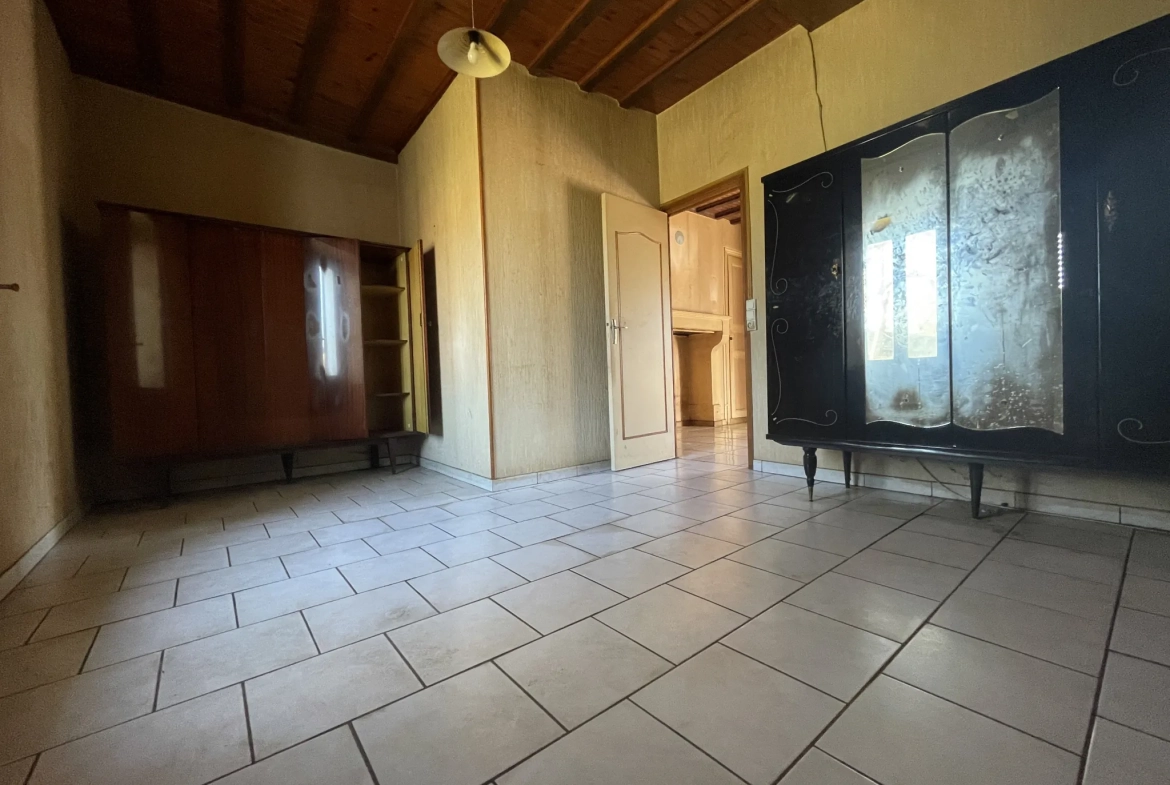 Maison de plain-pied à Prémery, 4 chambres, garage, calme, 65 000 EUR 