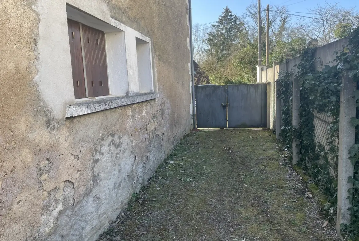 Maison de plain-pied à Prémery, 4 chambres, garage, calme, 65 000 EUR 