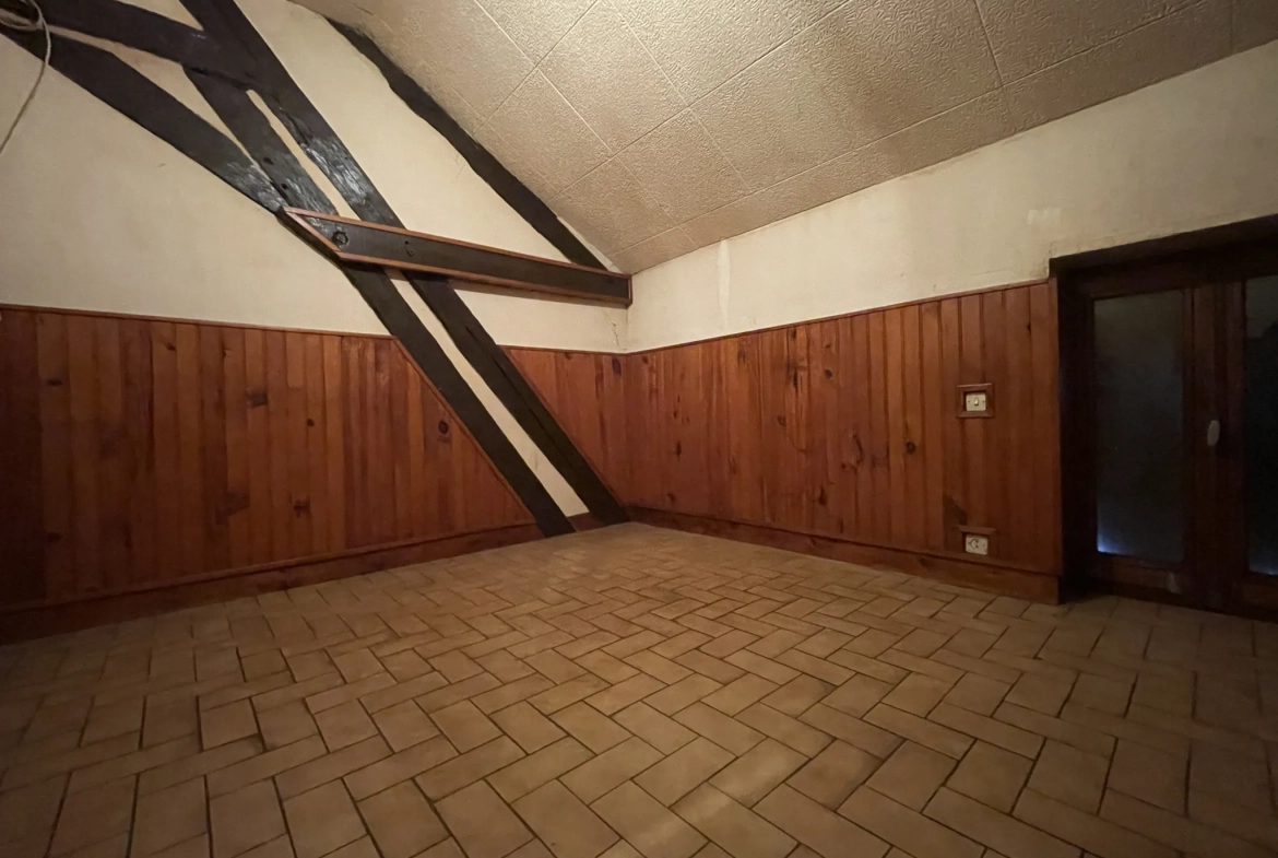 Maison de plain-pied à Prémery, 4 chambres, garage, calme, 65 000 EUR 