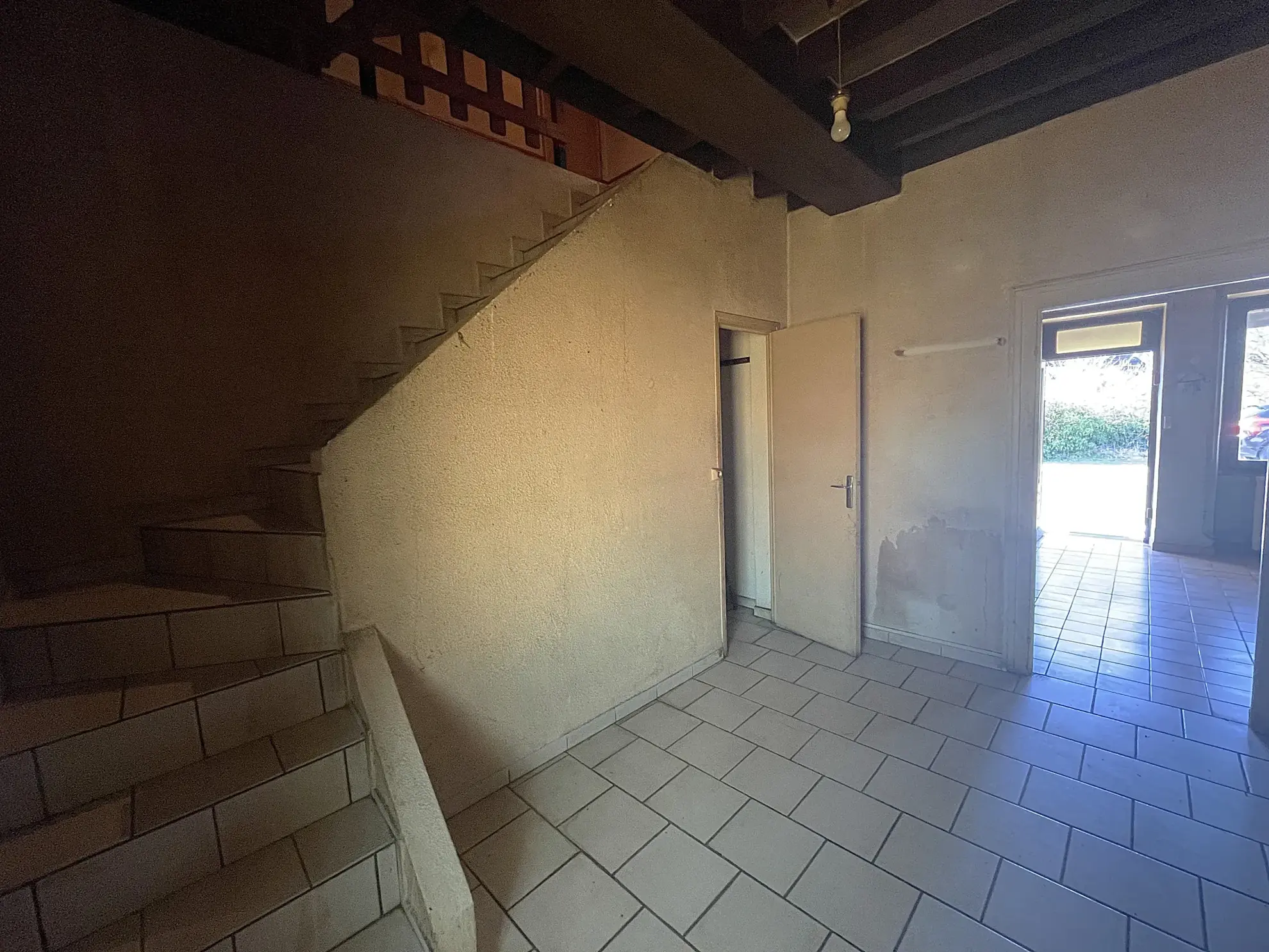 Maison de plain-pied à Prémery, 4 chambres, garage, calme, 65 000 EUR 