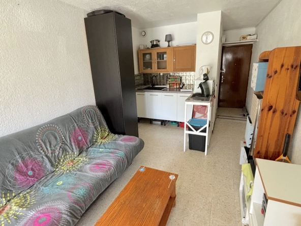 Studio à Carnon Plage avec Loggia Ouest, Proche Mer et Commodités