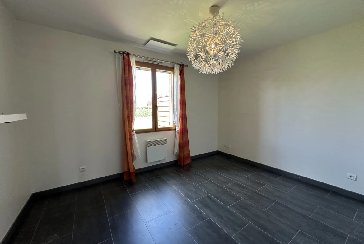 Maison de plain-pied à Vendat avec jardin et garage - 3 chambres 