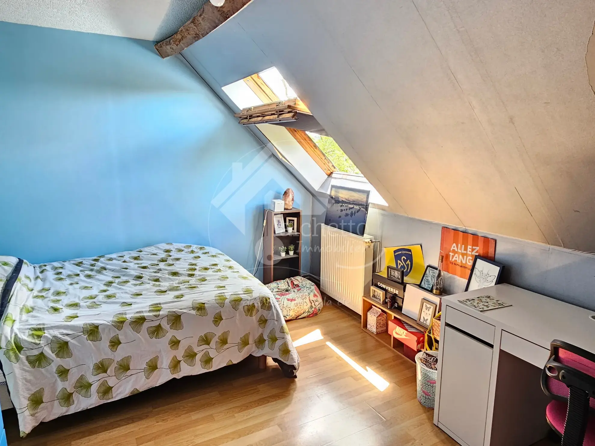 Maison authentique de 145m² à Lapalisse avec terrasses et garage 