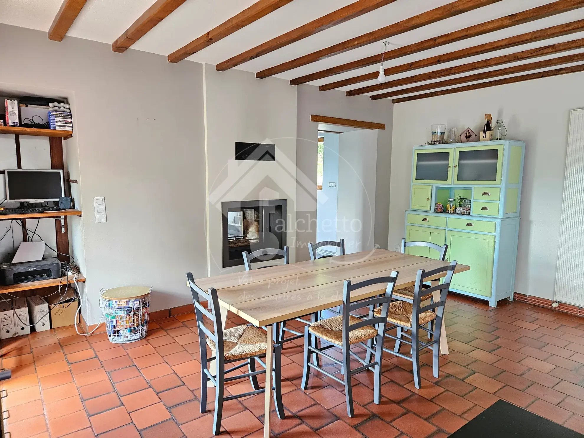 Maison authentique de 145m² à Lapalisse avec terrasses et garage 
