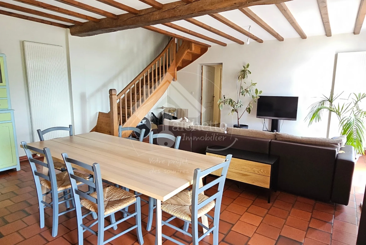 Maison authentique de 145m² à Lapalisse avec terrasses et garage 
