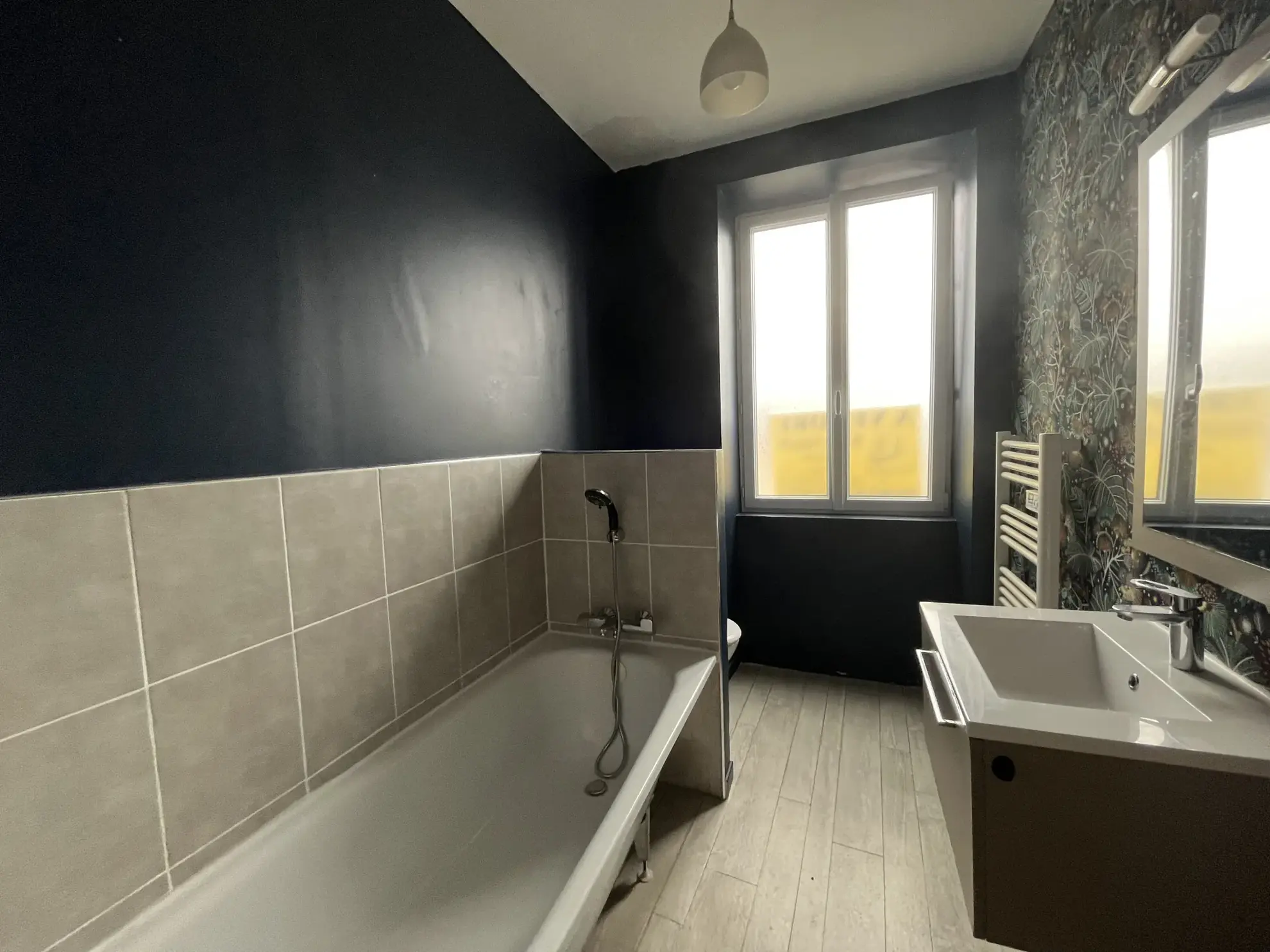 Maison de maître à vendre à Villeneuve en Perseigne – 184 m² avec garage et grenier aménageable 