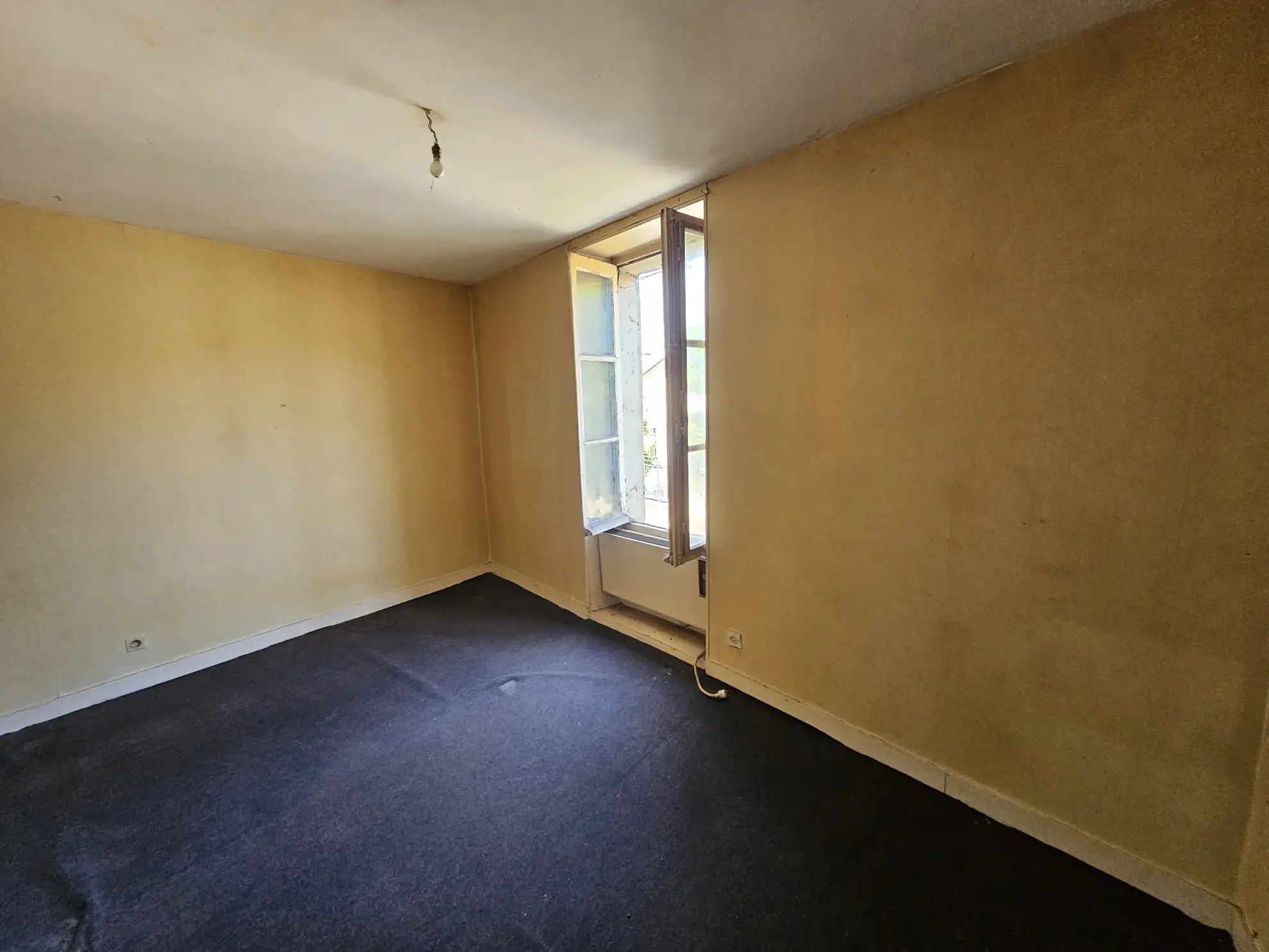Maison 3 pièces avec jardin à Montgivray 36400 – Idéal résidence ou investissement 