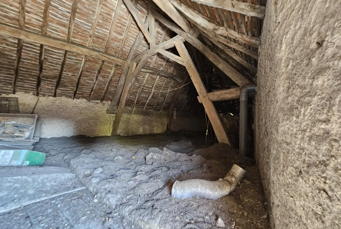 Maison 3 pièces avec jardin à Montgivray 36400 – Idéal résidence ou investissement 