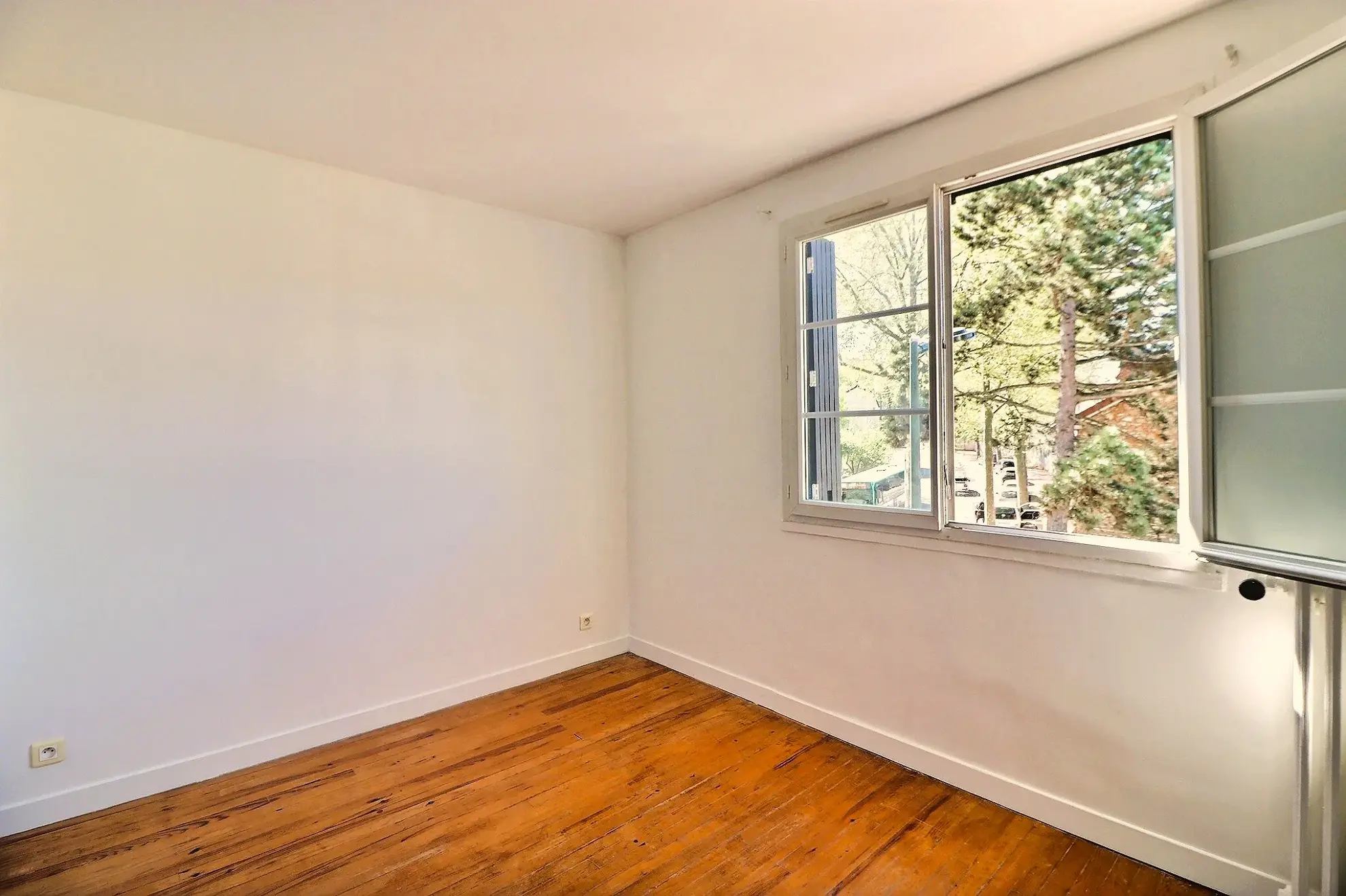 Bel appartement T3 rénové et lumineux à Clamart 