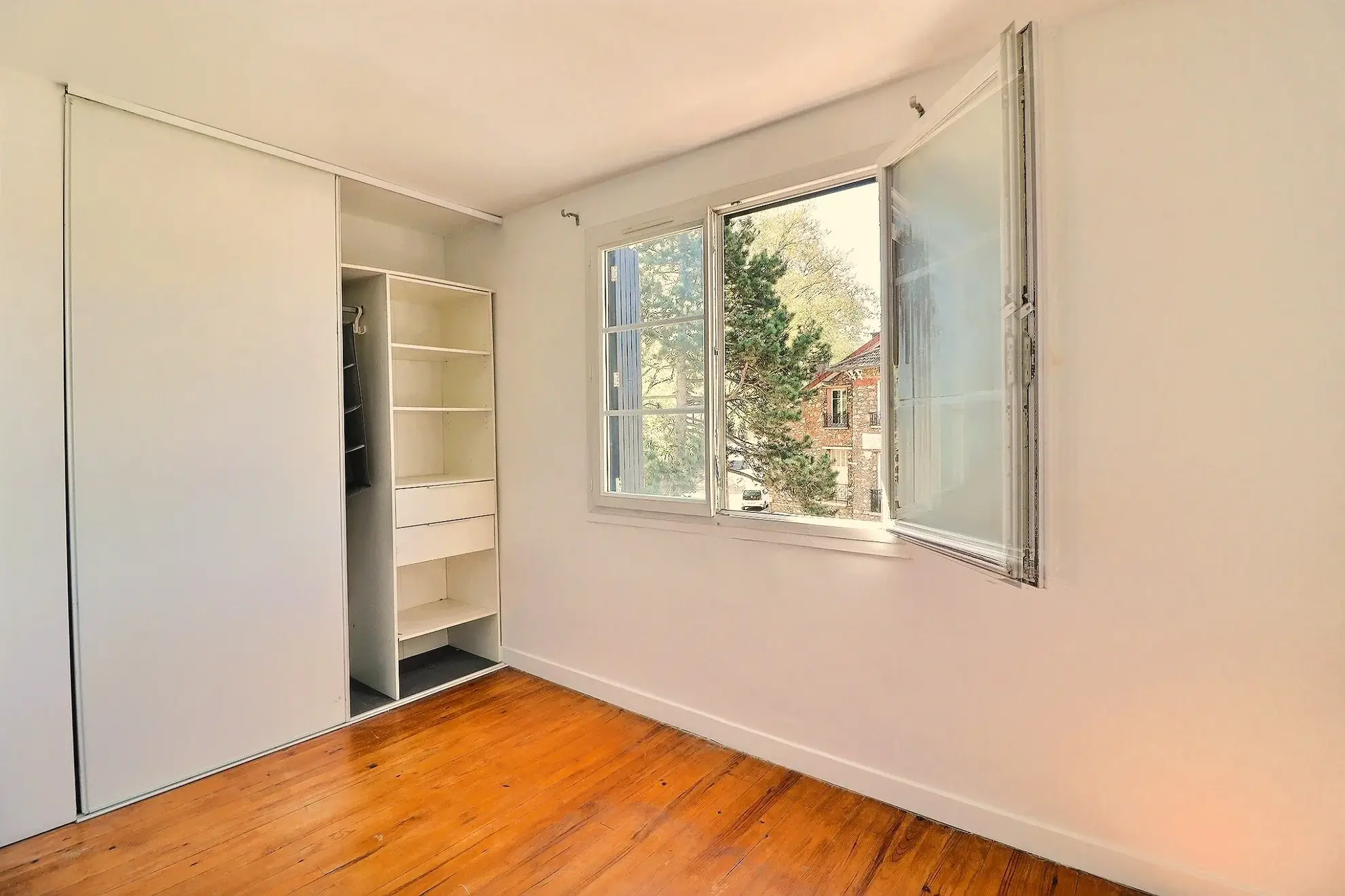 Bel appartement T3 rénové et lumineux à Clamart 