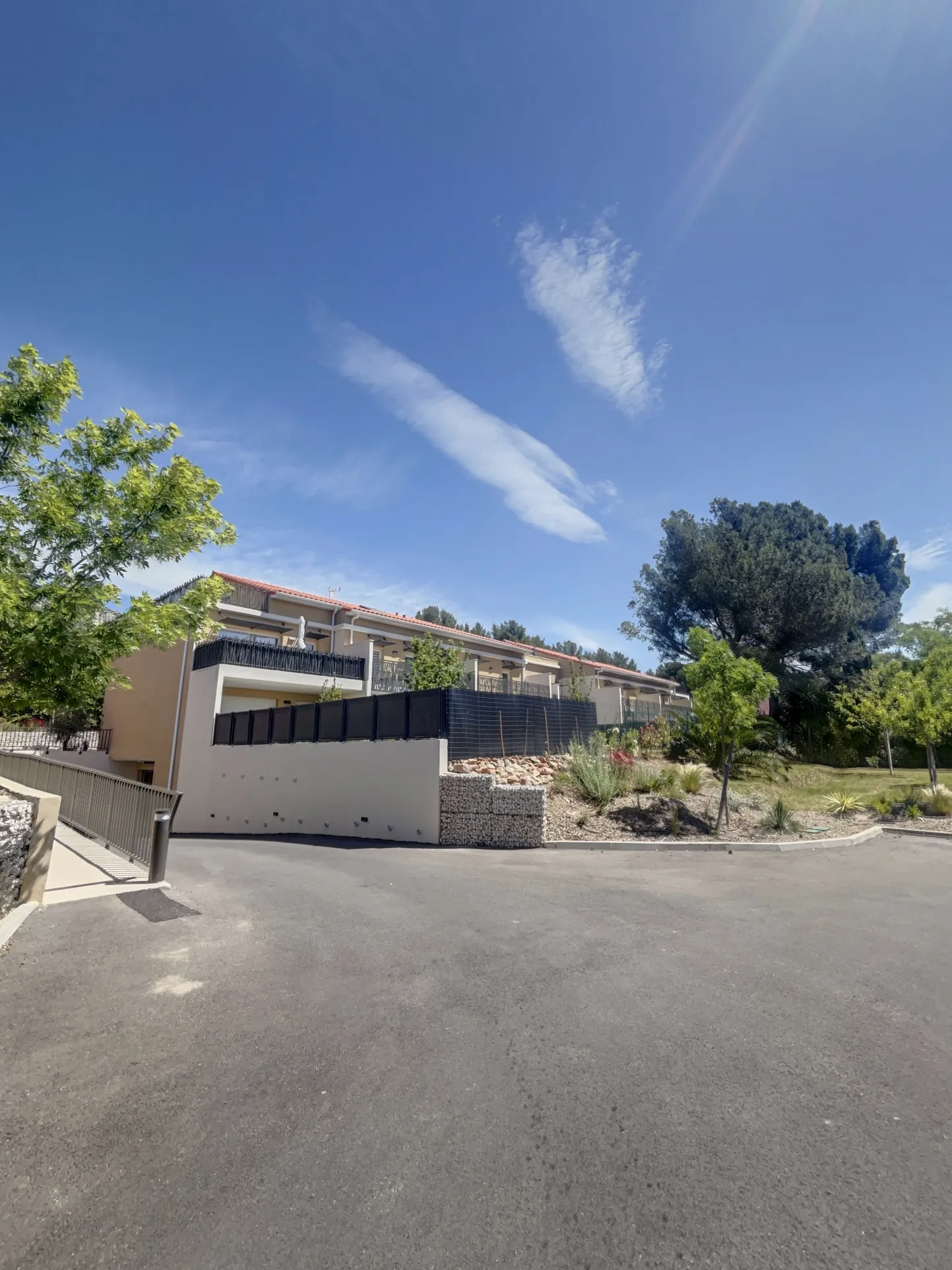 Appartement T3 neuf avec jardin privatif à Toulon - Résidence moderne 2024 