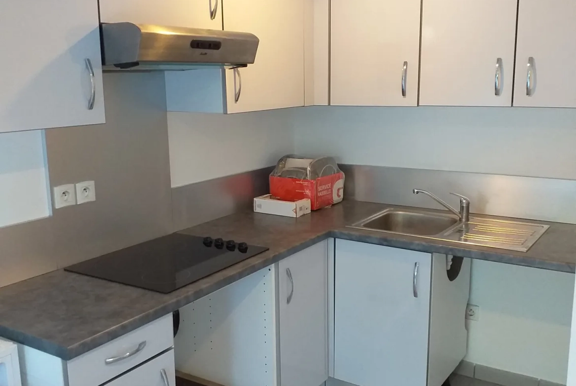 Appartement T1 à vendre à Grand Piquey, 30 m² avec terrasse et parking 