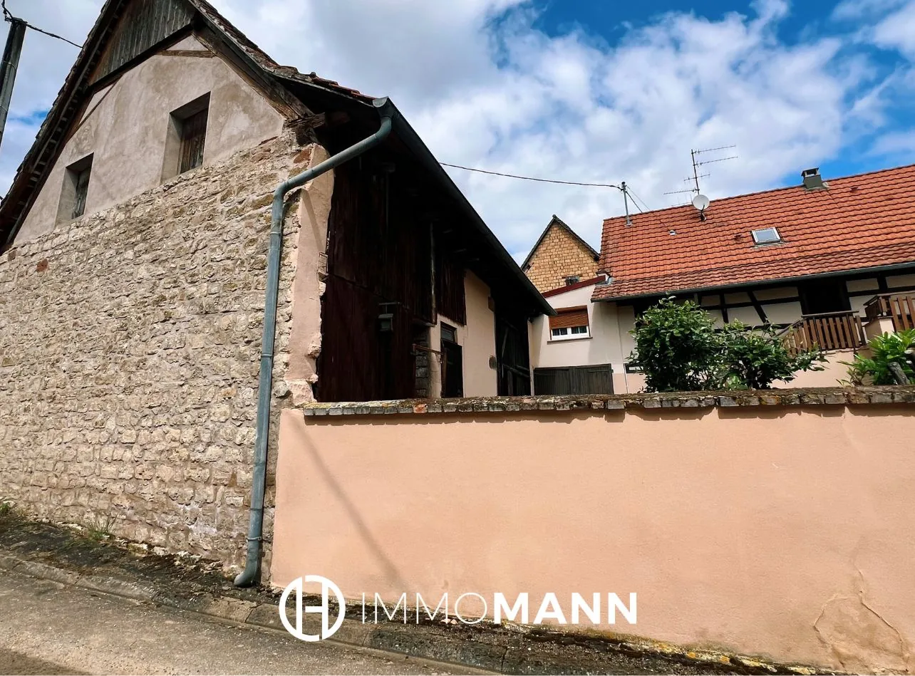 Maison alsacienne avec corps de ferme à rénover à Neugartheim-Ittlenheim près de Strasbourg 