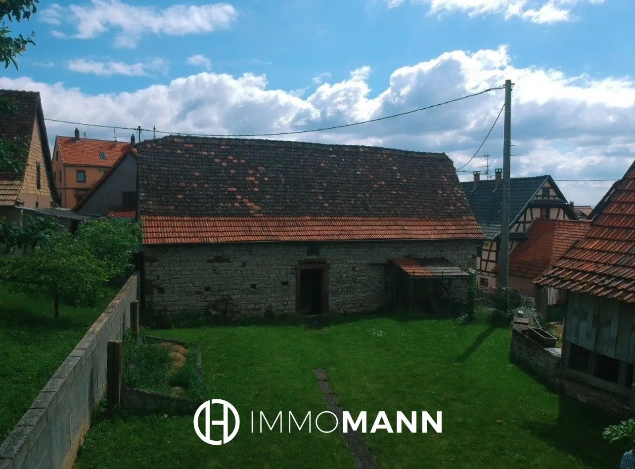 Maison alsacienne avec corps de ferme à rénover à Neugartheim-Ittlenheim près de Strasbourg 
