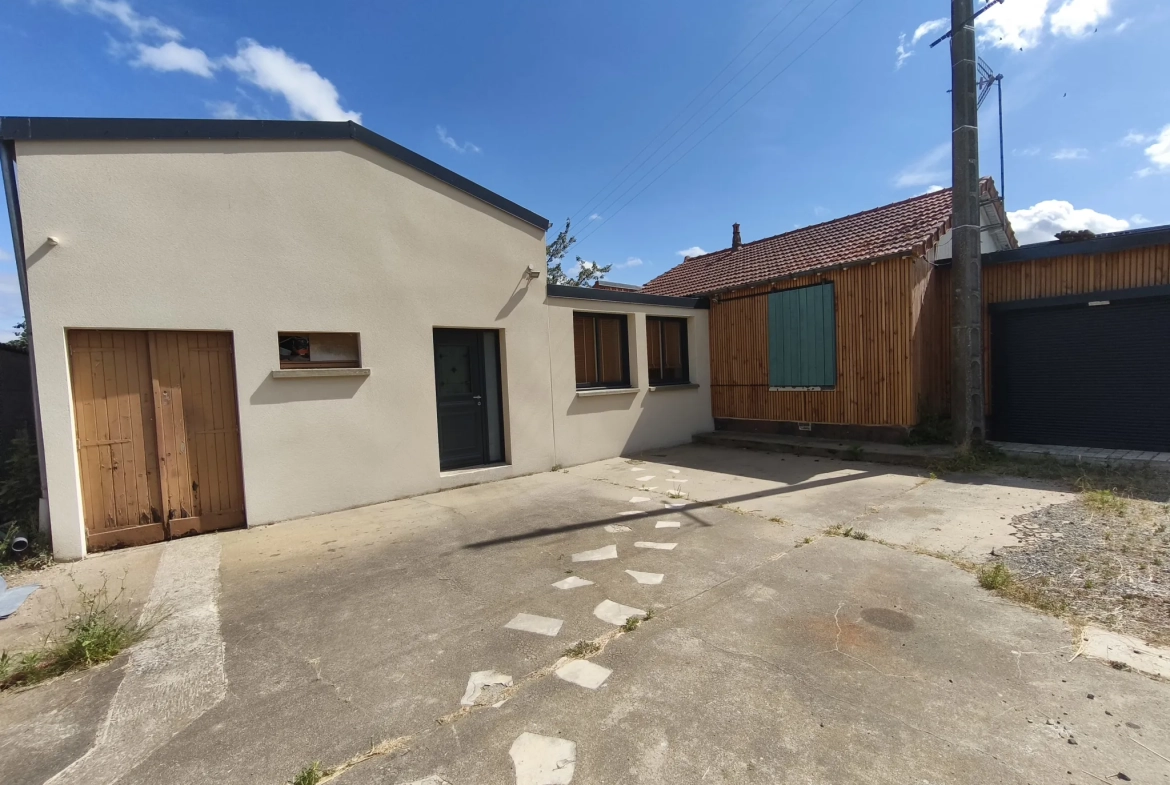 Charmante maison de 125 m² à La Suze-sur-Sarthe avec terrain arboré et garage 