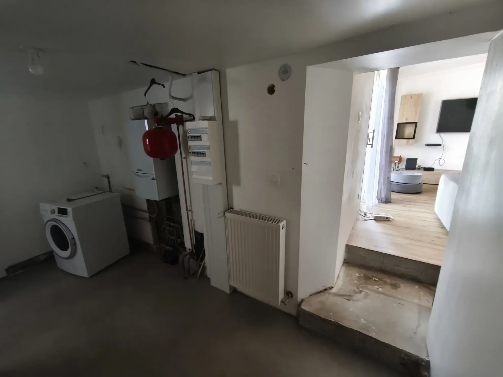 Charmante maison de 125 m² à La Suze-sur-Sarthe avec terrain arboré et garage 