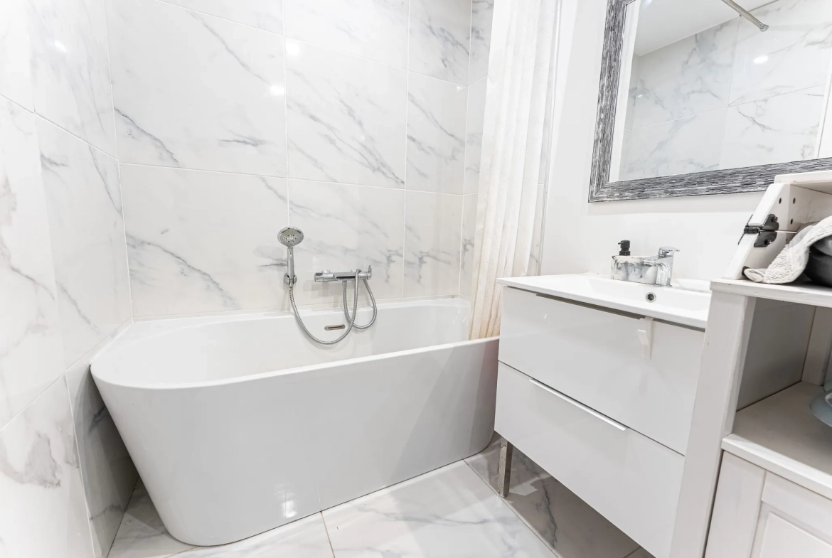 Appartement T5 avec Terrasse et Jardin à Échirolles - Quartier Frange Verte 