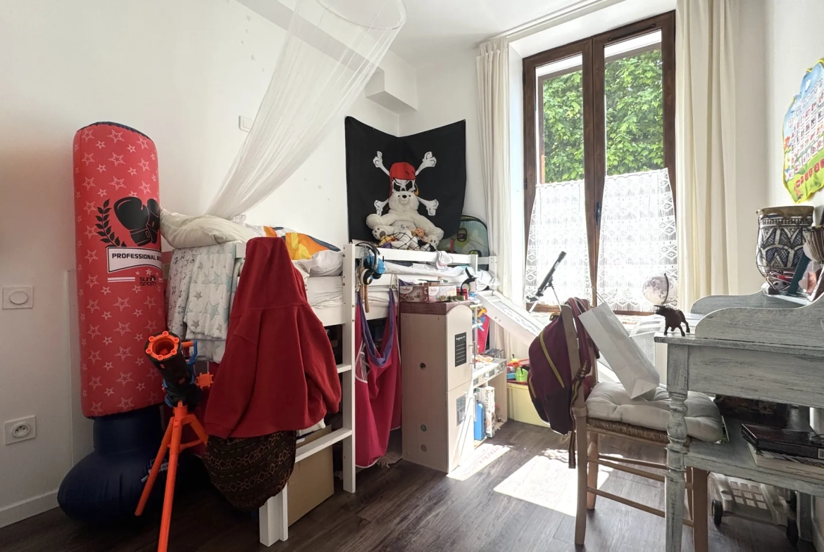 Appartement 3 pièces de 45 m² avec terrasse à Vaires-sur-Marne 