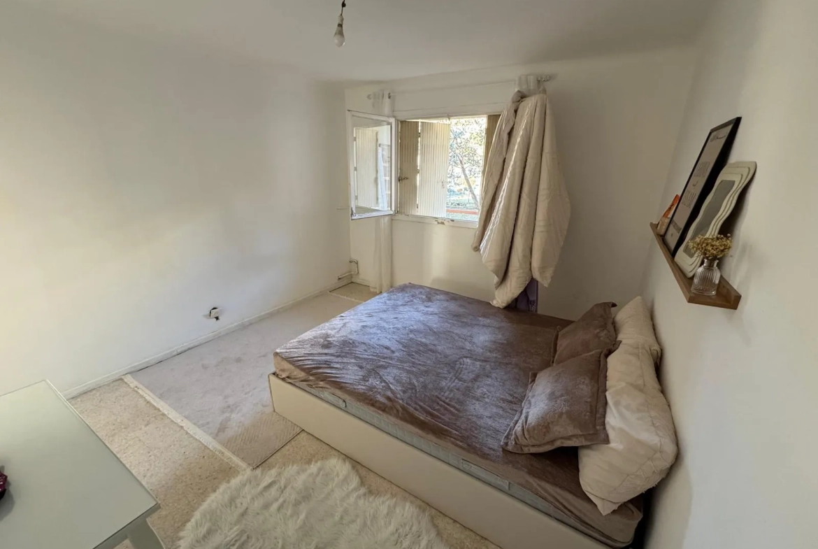 Appartement 3 pièces à Nice - Quartier des Heures Claires, Opportunité d'Investissement Loué 