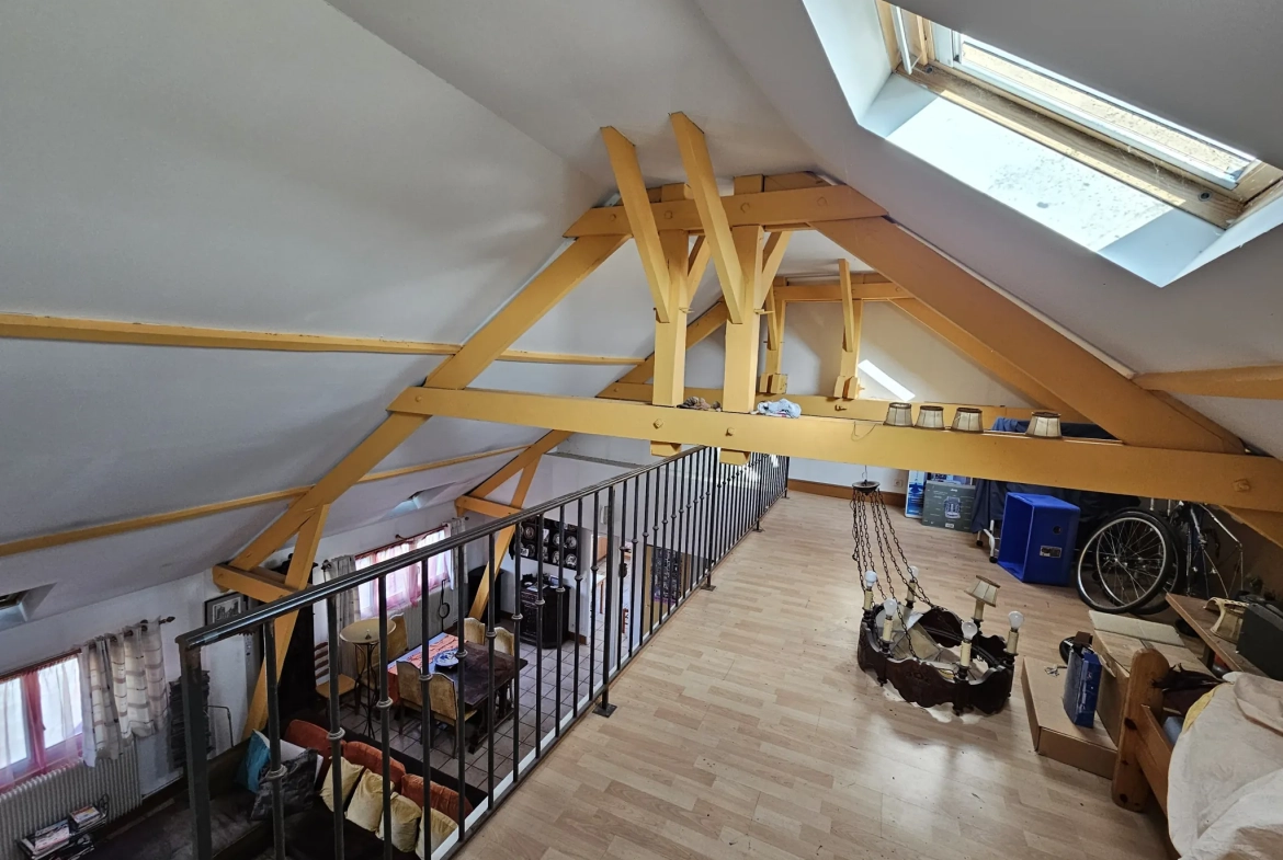 À vendre : Duplex de 143,70 m² avec vue sur la cathédrale à Bourges - Quartier Saint Bonnet 