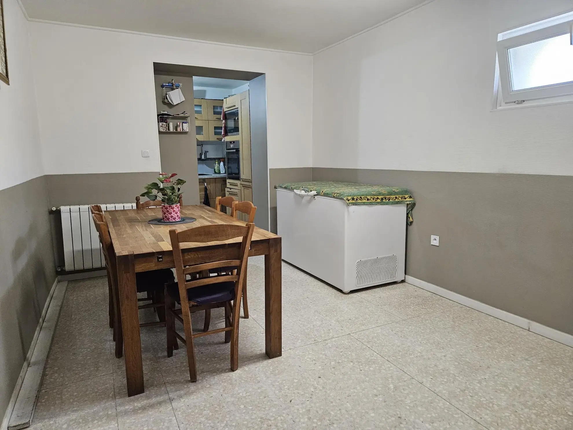 Maison individuelle de 180 m² à Orange, proche centre-ville, avec jardin et garage 