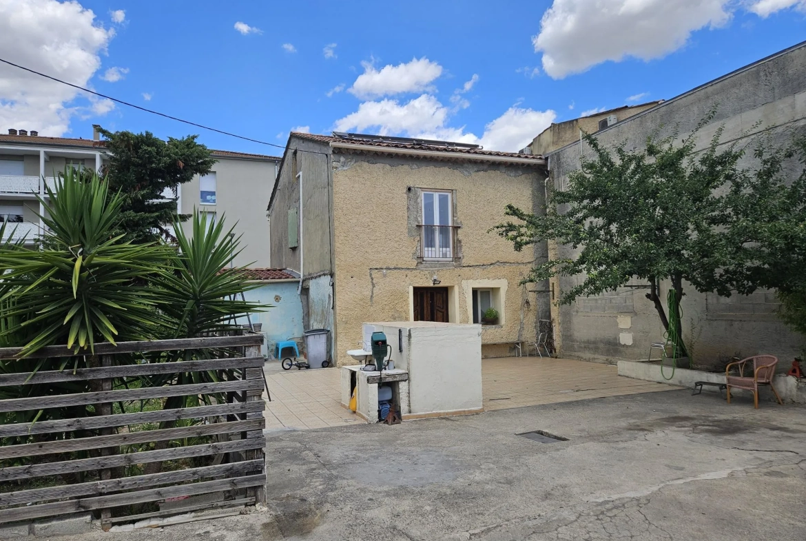 Maison individuelle de 180 m² à Orange, proche centre-ville, avec jardin et garage 