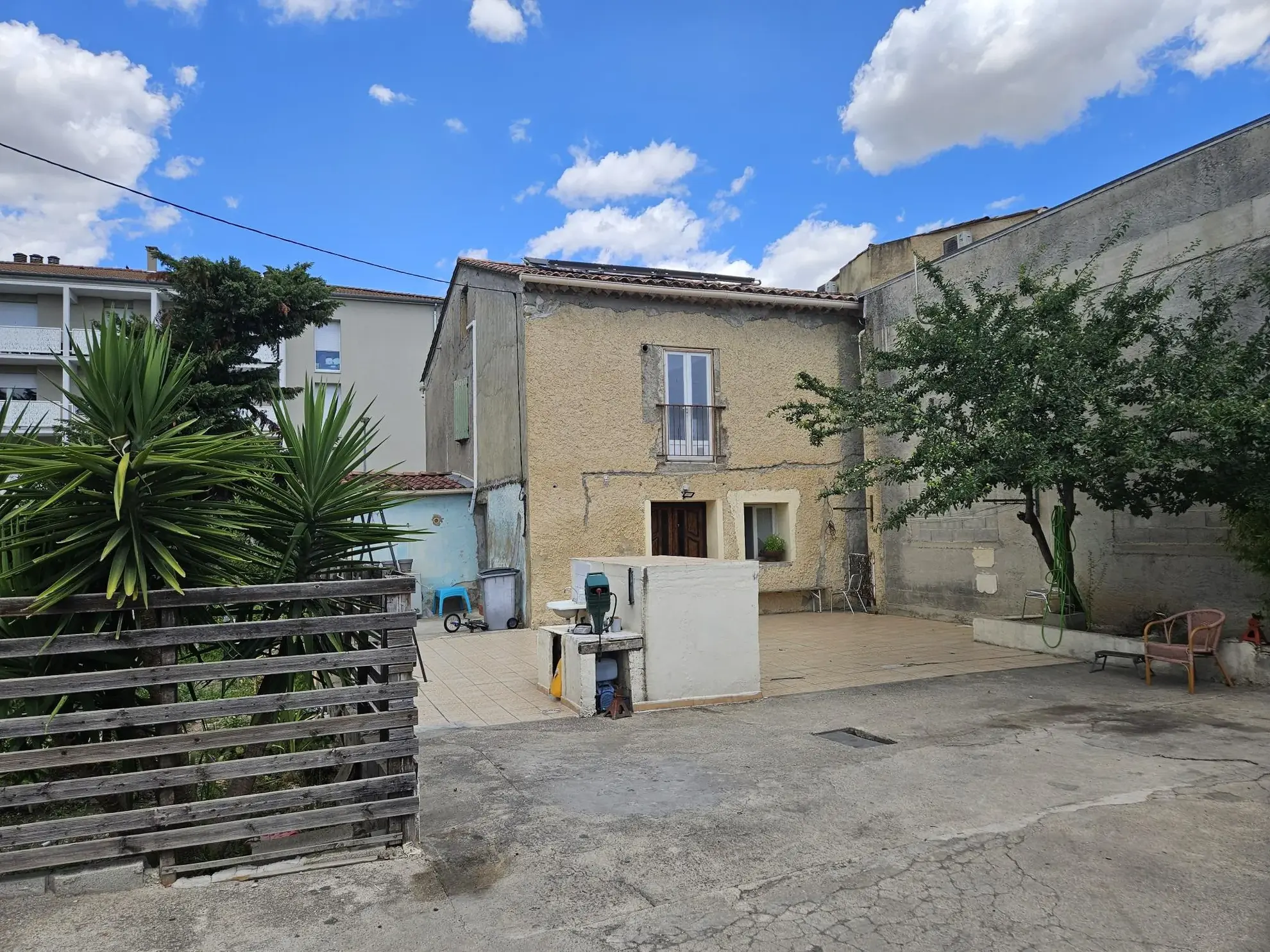 Maison individuelle de 180 m² à Orange, proche centre-ville, avec jardin et garage 