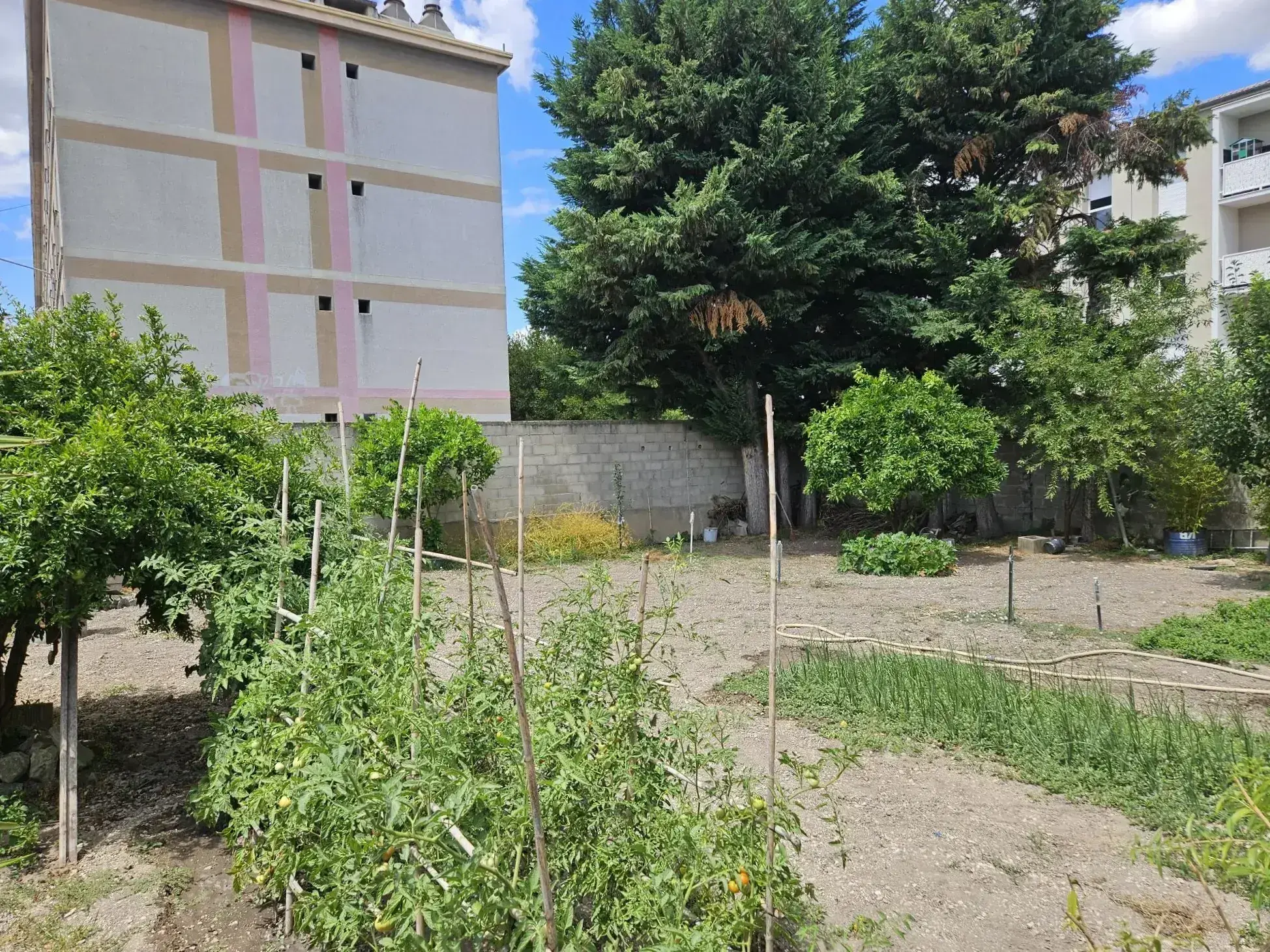 Maison individuelle de 180 m² à Orange, proche centre-ville, avec jardin et garage 
