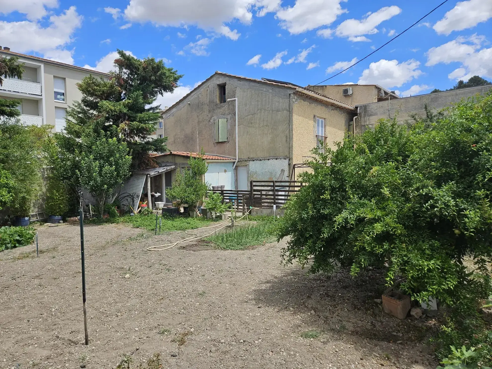 Maison individuelle de 180 m² à Orange, proche centre-ville, avec jardin et garage 