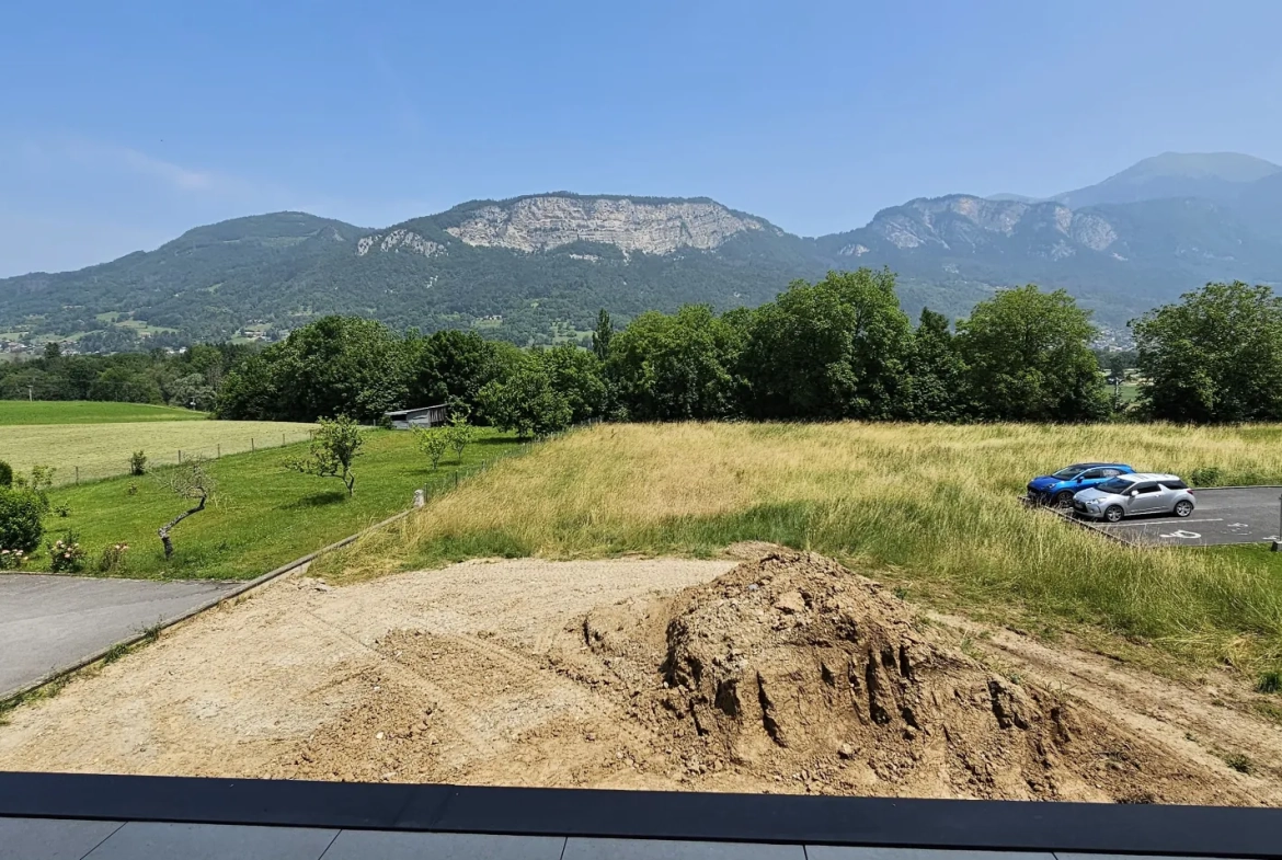 T3 Duplex en Dernier Étage à Saint Pierre en Faucigny - Résidence Moderne 