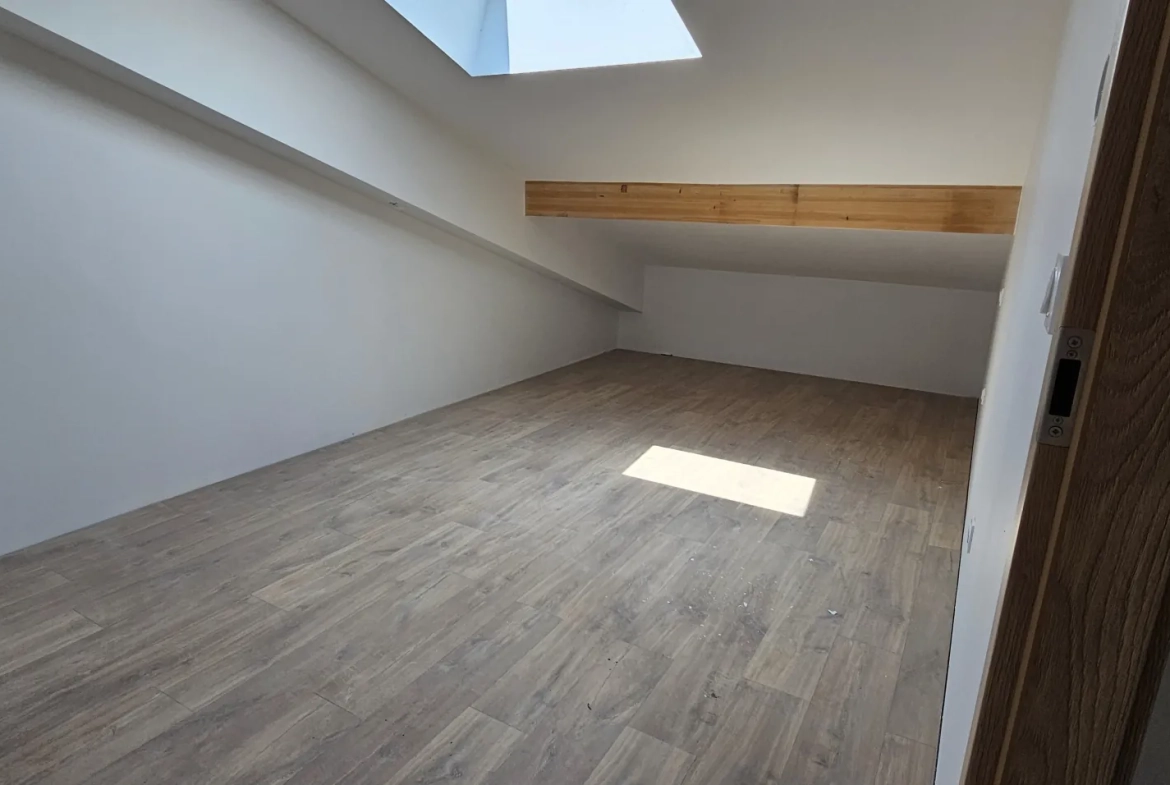 T3 Duplex en Dernier Étage à Saint Pierre en Faucigny - Résidence Moderne 