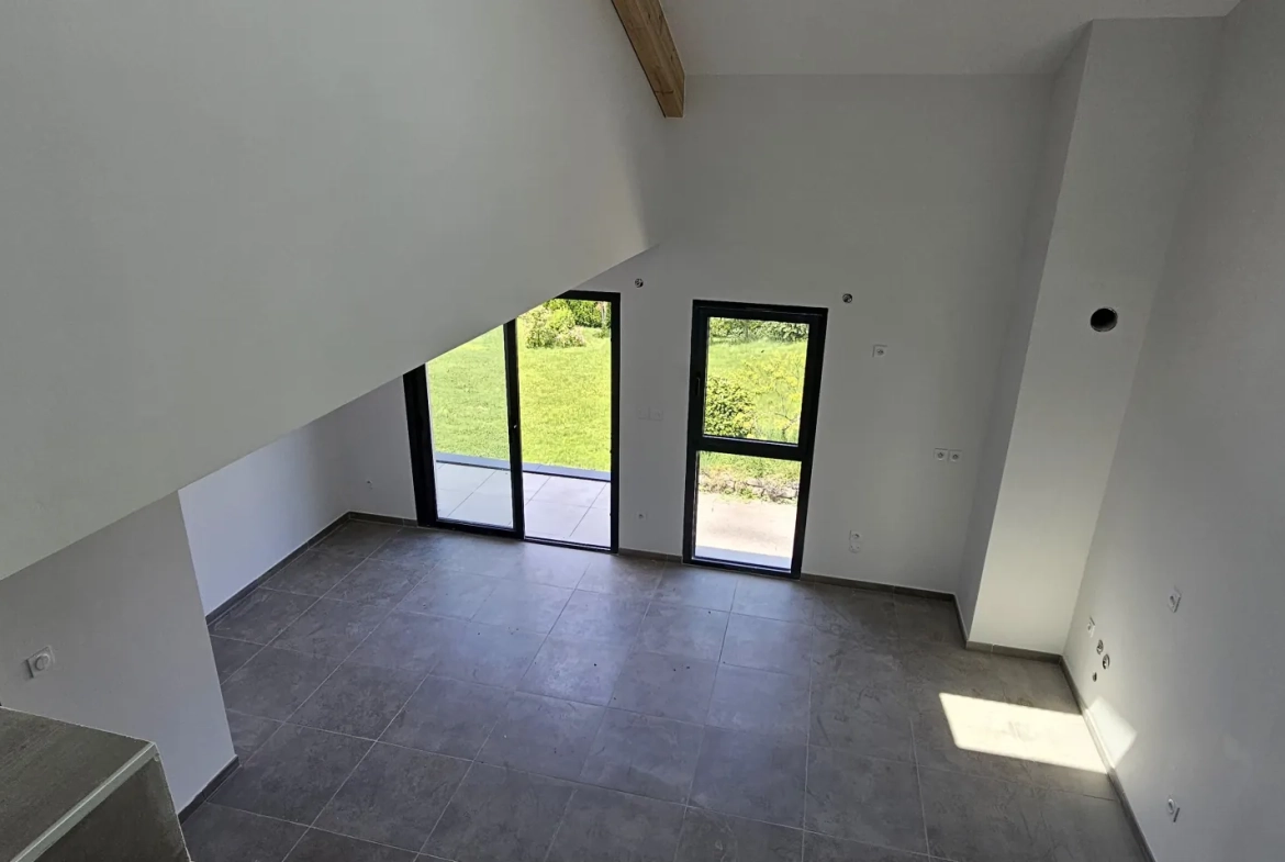T3 Duplex en Dernier Étage à Saint Pierre en Faucigny - Résidence Moderne 
