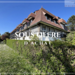 Appartement 2 pièces de 30 m² à Blonville-sur-Mer avec balcon, cave, parking, vue mer et environnement verdoyant.