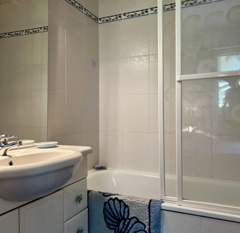 Appartement 2 pièces de 29 m² à Blonville-sur-Mer, avec balcon, proche plage et vue dégagée.