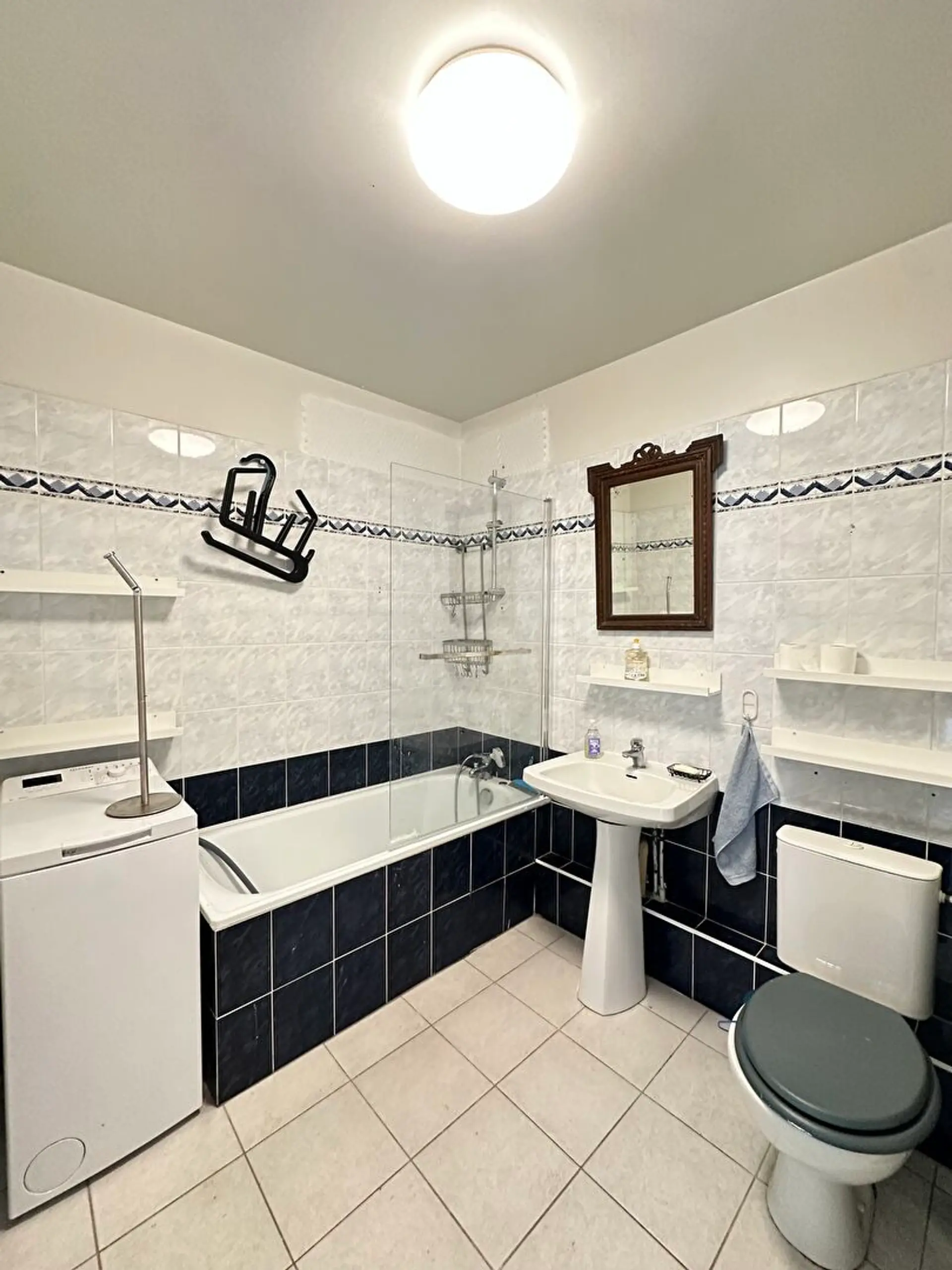 Appartement 2 pièces de 43 m² à Saint-Brieuc, quartier Saint-Michel, avec ascenseur, cave et vue dégagée.