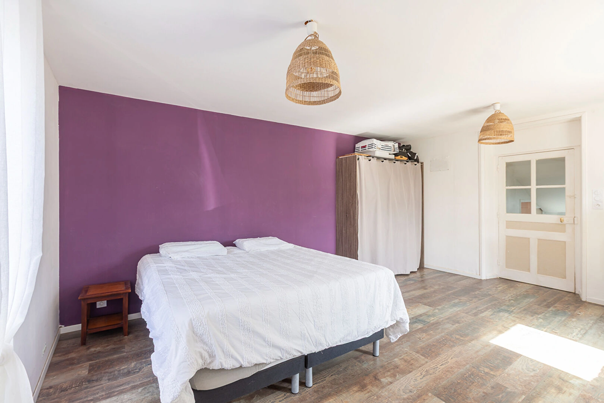 Maison plain‑pied 4 pièces de 91 m² à Pommeret avec garage et terrain 406 m², poêle à bois, au calme en impasse.
