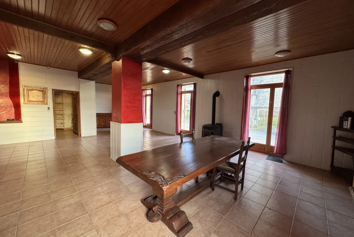 Maison familiale avec dépendance et jardin à Barsac (33720) 