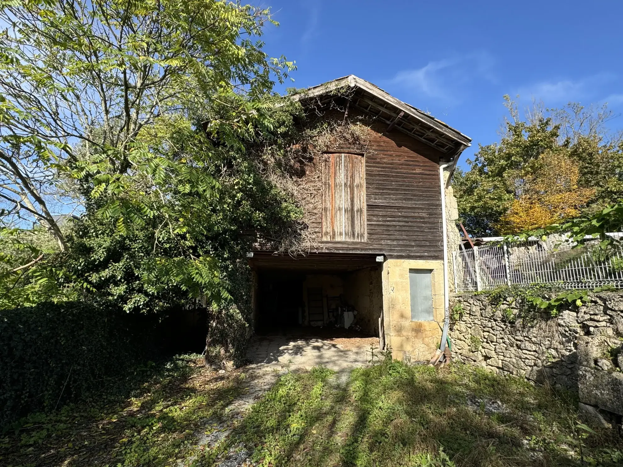 Maison familiale avec dépendance et jardin à Barsac (33720) 